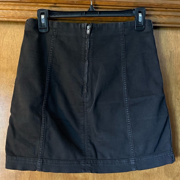 Free People Mini Skirt size 8 black - Picture 3 of 6